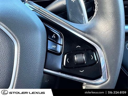 Used 2023 Chevrolet Corvette Stingray Convertible w/ Z51 Performance Package image 23