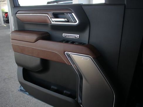 Used 2025 GMC Sierra 1500 Denali Ultimate image 21