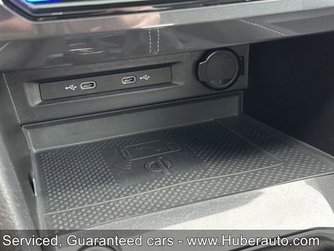 Used 2022 Volkswagen Tiguan SE R-Line image 35