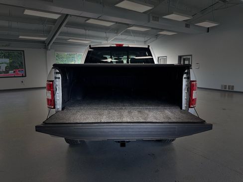Used 2019 Ford F150 XLT w/ Equipment Group 302A Luxury AWD/4WD image 31
