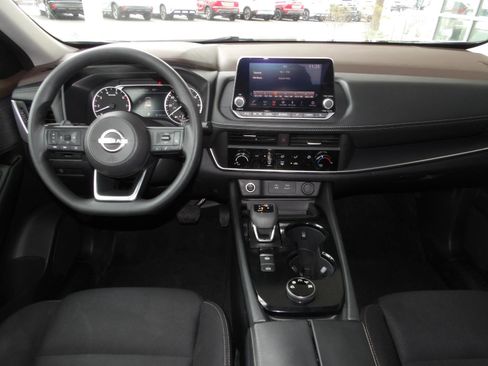 Certified 2023 Nissan Rogue S image 14