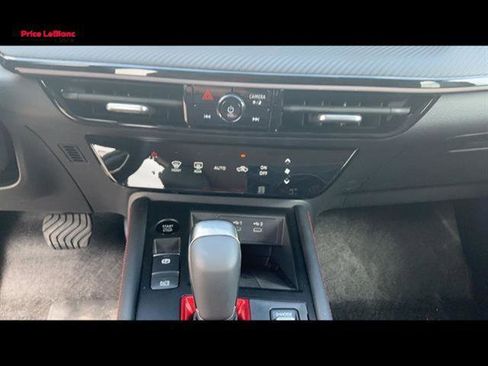 New 2025 Nissan Kicks SR w/ Illumination Package FWD image 13