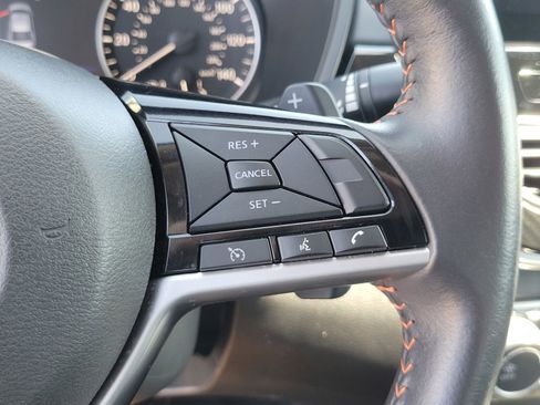 Used 2024 Nissan Altima 2.5 SR w/ SR Premium Package image 18