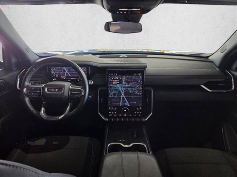 Used 2025 GMC Acadia Elevation FWD image 15