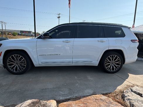 Used 2021 Jeep Grand Cherokee L Summit AWD/4WD image 10