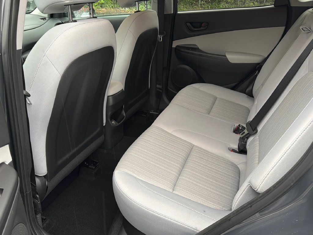 Used 2023 Hyundai Kona SEL w/ Cargo Package FWD image 13