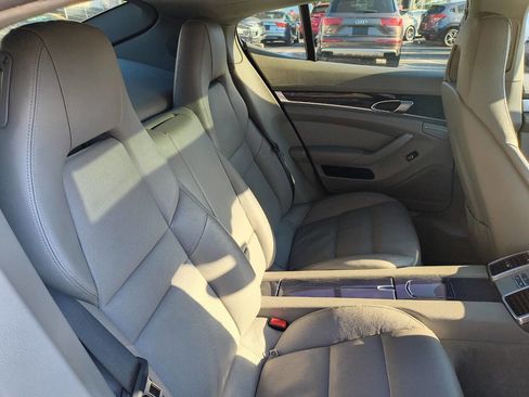 Used 2013 Porsche Panamera S image 54
