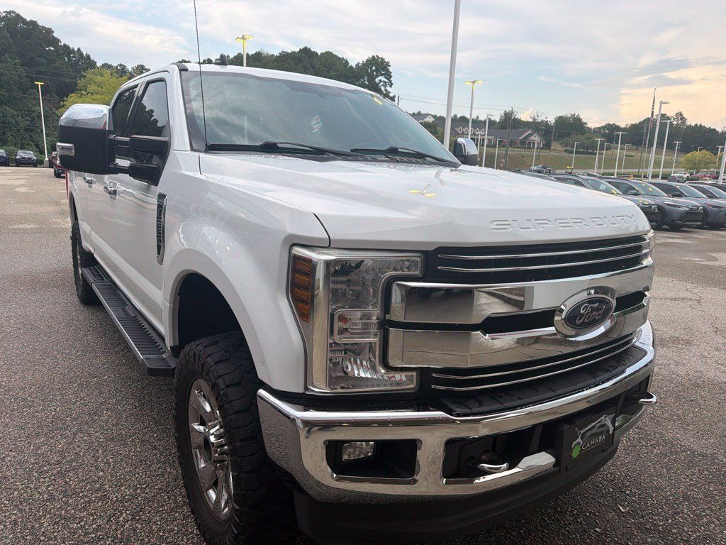 Used 2019 Ford F250 Lariat w/ Chrome Package AWD/4WD image 4