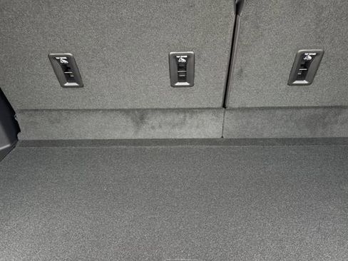 New 2026 GMC Acadia Denali w/ Super Cruise Package image 18