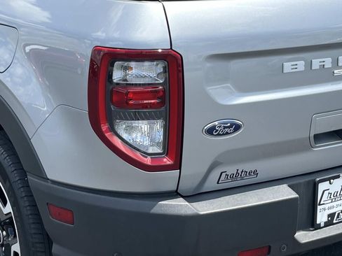 Used 2023 Ford Bronco Sport Outer Banks AWD/4WD image 5