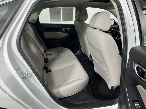 Certified 2024 Honda Civic Touring image 9