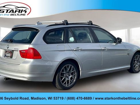 Used 2011 BMW 328i xDrive Wagon AWD/4WD image 6