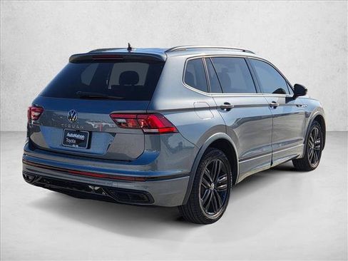 Used 2022 Volkswagen Tiguan SE R-Line FWD image 5