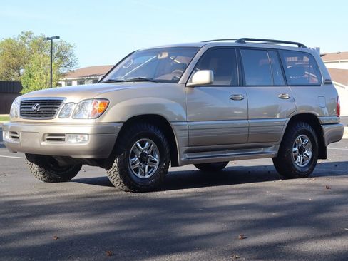 Used 1999 Lexus LX 470 4WD image 11