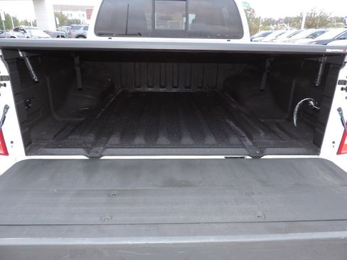 Used 2021 Nissan Frontier SV image 21