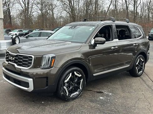 Used 2024 Kia Telluride S w/ S Sunroof Package image 35