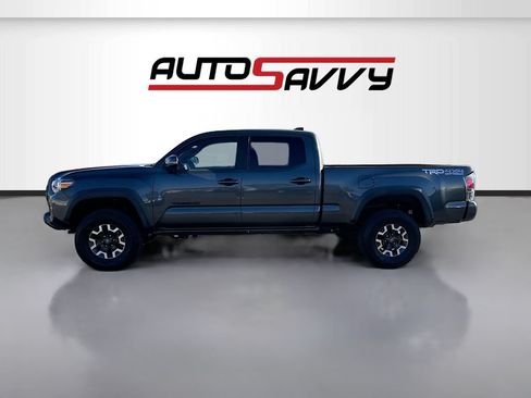 Used 2020 Toyota Tacoma TRD Off-Road w/ Technology Package AWD/4WD image 4