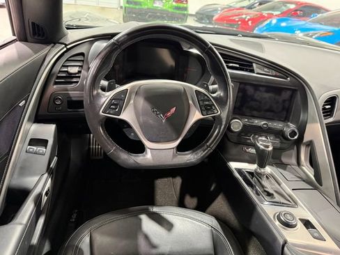 Used 2017 Chevrolet Corvette Stingray Coupe w/ 1LT RWD image 9