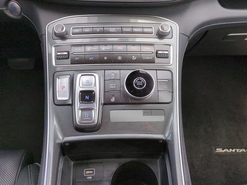 Used 2022 Hyundai Santa Fe Limited FWD image 15