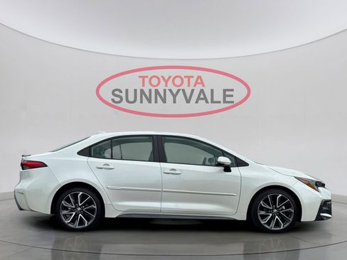 Used 2021 Toyota Corolla XSE image 9