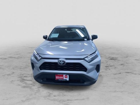 Used 2025 Toyota RAV4 LE image 5