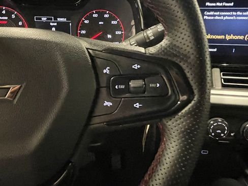Used 2024 Chevrolet Trax RS FWD image 31