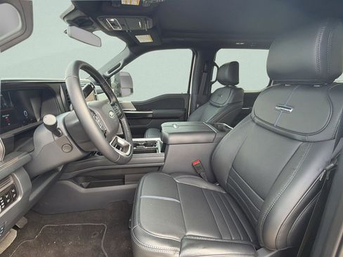 Used 2026 Ford F450 Platinum w/ FX4 Off-Road Package image 20