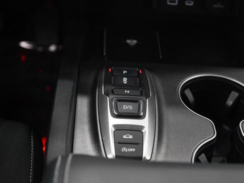 Used 2024 Honda Ridgeline Sport image 19