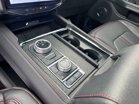 Certified 2024 Ford Expedition Limited AWD/4WD image 17
