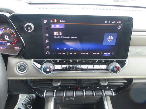 Used 2025 Chevrolet Colorado ZR2 w/ Technology Package image 35