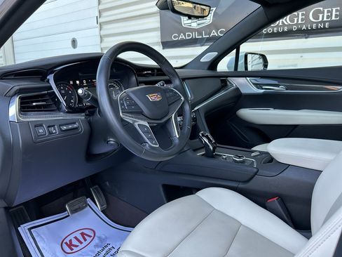 Used 2025 Cadillac XT5 Sportv w/ Technology Package AWD/4WD image 10