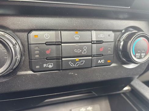 Used 2016 Ford F150 XLT w/ Equipment Group 302A Luxury AWD/4WD image 28
