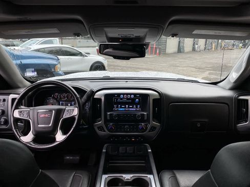 Used 2018 GMC Sierra 1500 SLT AWD/4WD image 12