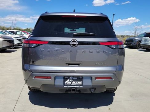 New 2026 Nissan Pathfinder SL AWD/4WD image 10