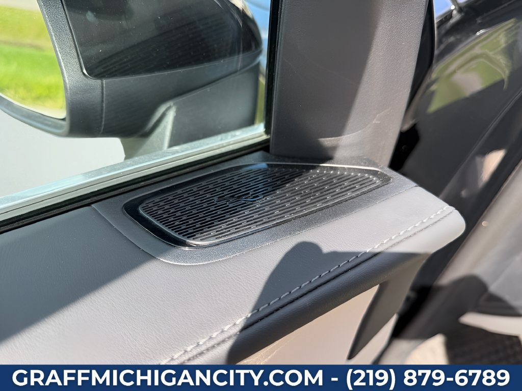 Used 2024 Mercedes-Benz GLC 300 4MATIC image 39