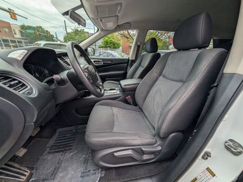 Used 2020 Nissan Pathfinder S FWD image 15