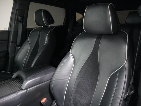 Used 2019 Acura RDX A-Spec image 11