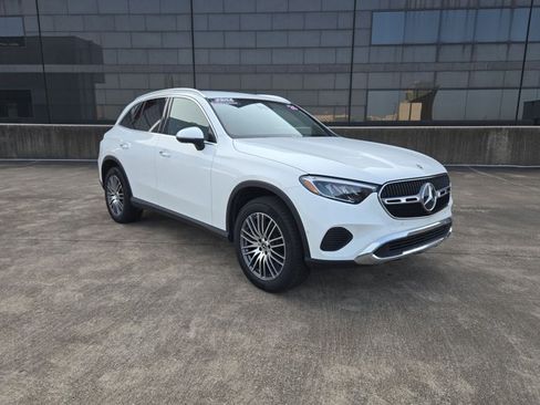 Certified 2026 Mercedes-Benz GLC 300 image 3