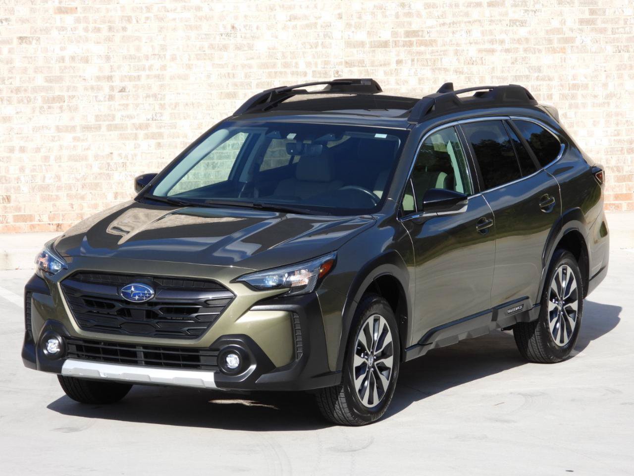 Used 2023 Subaru Outback Limited AWD/4WD image 24