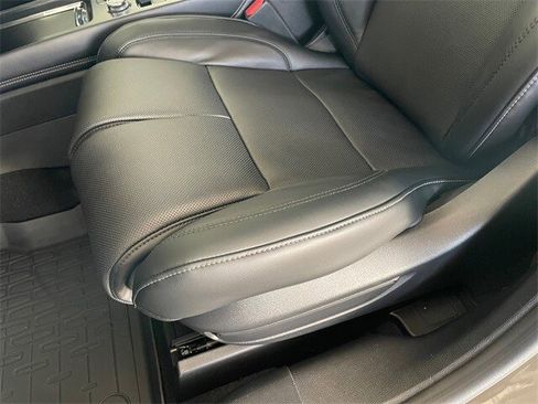 New 2025 Lincoln Corsair Reserve w/ Equipment Group 202A image 22