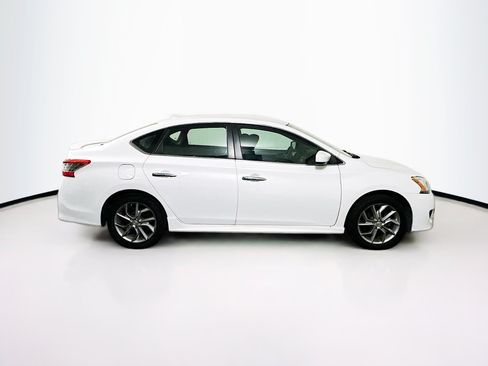 Used 2014 Nissan Sentra SR w/ SR Driver Package FWD image 10
