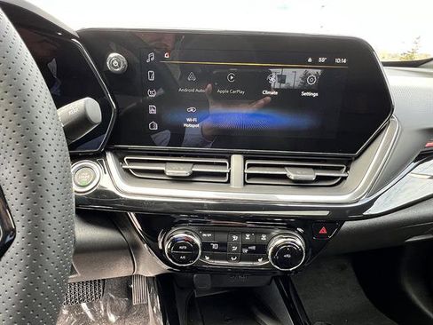 New 2026 Chevrolet Trax RS w/ Sunroof Package FWD image 14