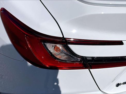 Certified 2025 Toyota Camry SE FWD image 28