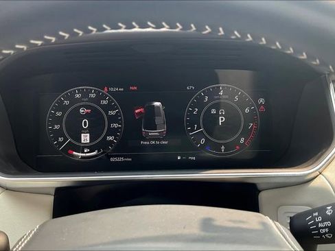 Used 2022 Land Rover Range Rover Sport SVR image 20