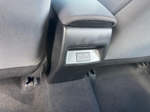 Used 2024 Toyota Corolla LE FWD image 6