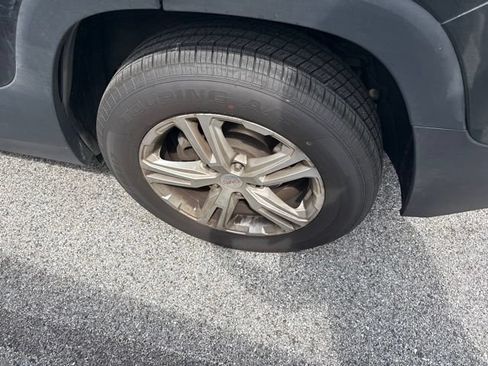 Used 2019 GMC Terrain SLE w/ Driver Convenience Package AWD/4WD image 9