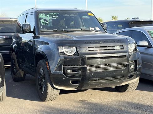 Used 2022 Land Rover Defender 90 X-Dynamic S image 3