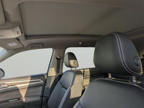 Certified 2023 Volkswagen Atlas SE w/ Panoramic Sunroof Package FWD image 20