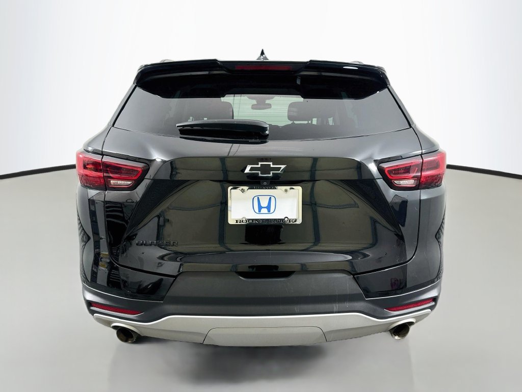 Used 2023 Chevrolet Blazer LT w/ Midnight/Sport Edition FWD image 6