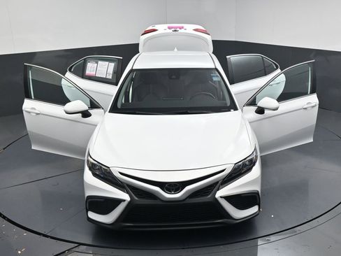Used 2024 Toyota Camry SE FWD image 22